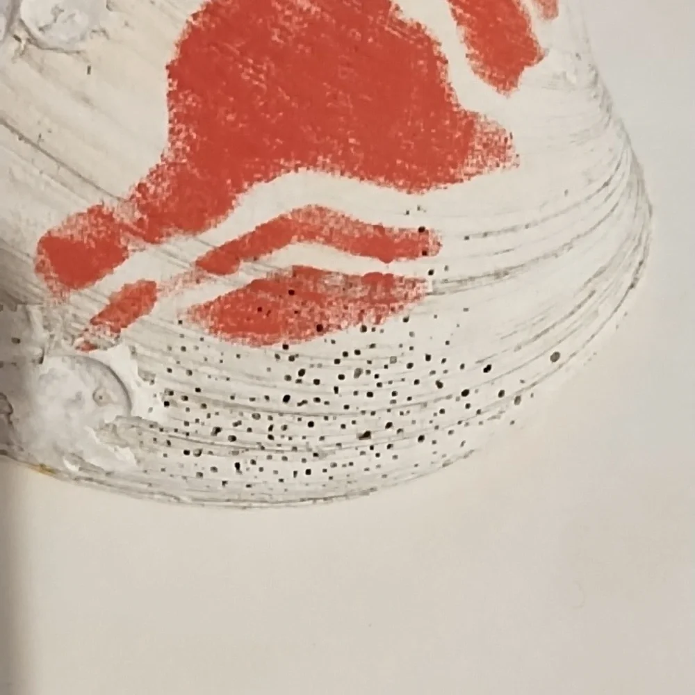 Large Shell with Coral Stencil Shell - Picture 3 of 5